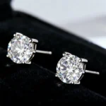 Top Jewelry Trends: Diamond Earrings Leading the Way