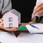 Commercial Conveyancing Solicitors UK : Complete Guide for Businesses and Investors 