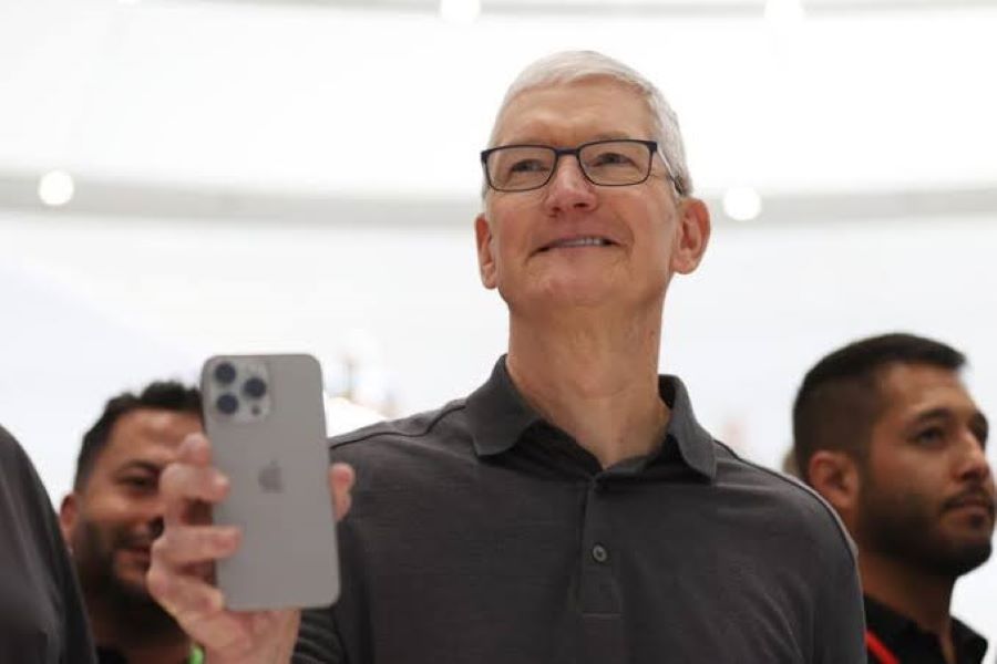 Tim Cook: Net Worth, Biography, Personal Life, Career, Real Estate, and Lifestyle (2026)